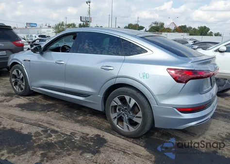 2021 Audi E-Tron Sportback Premium Plus Quattro z USA, uszkodzony, nr VIN WA12AAGE2MB012913